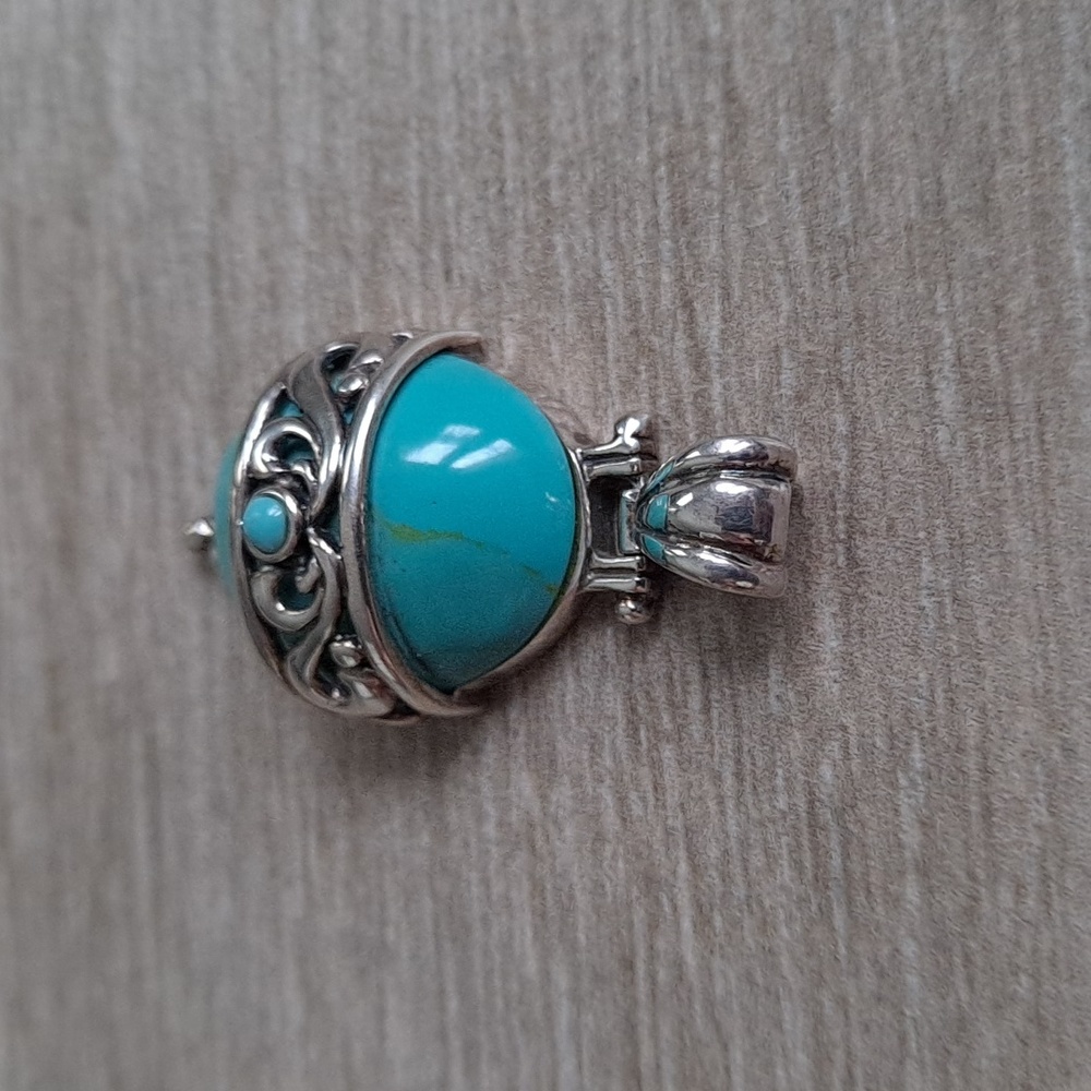 Sterling silver and turquoise pendant - Picture 3 of 11